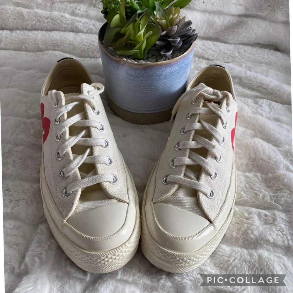✨Like New Converse X Comme Des Garçons Play - Picture 2 of 7